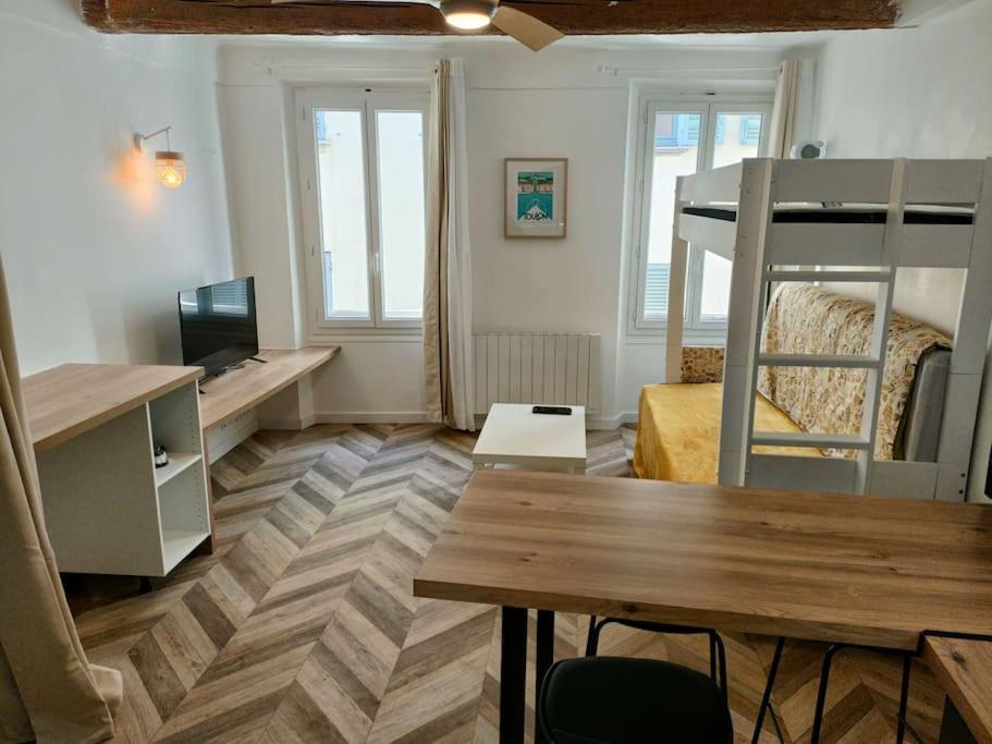Appartement Studio Neuf Centre Historique Halles Toulon